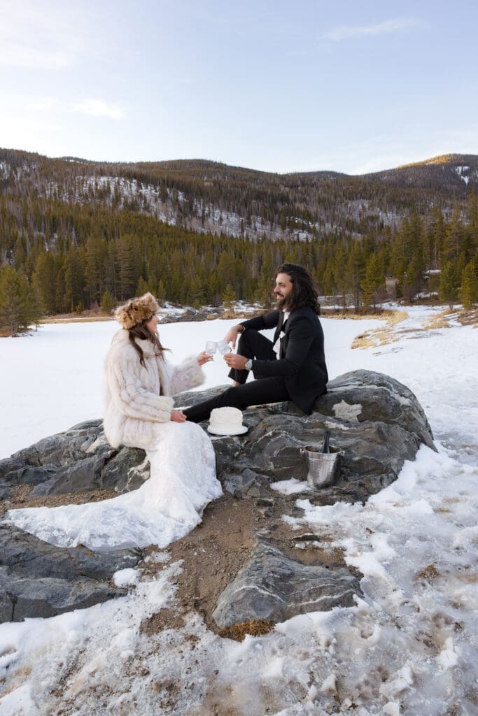 when to elope in Colorado - snowy elopement Colorado - summit county Colorado elopement - winter elopement Colorado